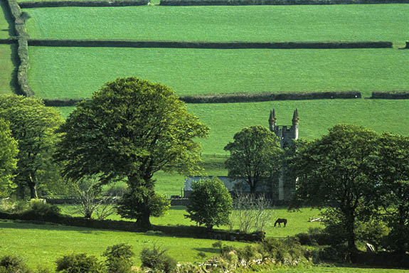 ENG: South West Region, Devon, Dartmoor National Park, Dartmoor's Western Edge, Sheepstor, Village church, viewed from Sheeps Tor [Ask for #106.032.]