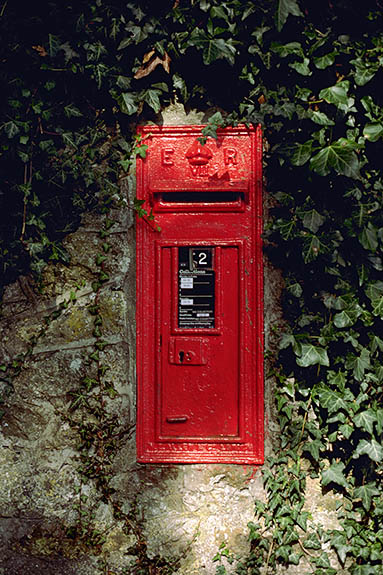 ENG: Devon , Dartmoor National Park, Dartmoor's Eastern Edge, Chagford. Post box marked `ERVII', set in wall. At Shilstone, nr Chagford [Ask for #157.086.]