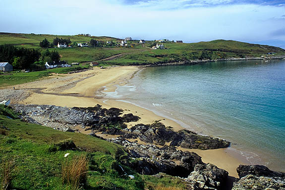 SCO: Highland Region, Sutherland District, Northern Coast, Kyle of Tongue, Talmine (crofters village), View across beach at center of village [Ask for #246.901.]