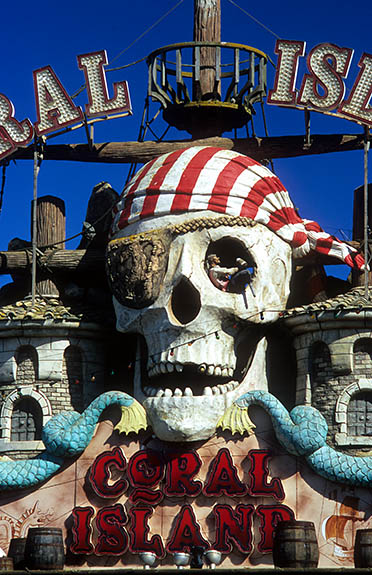 ENG: Blackpool Borough, Southern Beachfront, The Golden Mile, Spectacular entrance at the pirate themed "Coral Island" attraction [Ask for #262.034.]