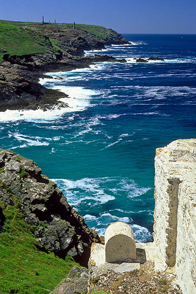 ENG: Cornwall , Cornwall AONB, Penwith Peninsula, Pendeen Watch. View from lighthouse along cliffs [Ask for #268.227.]