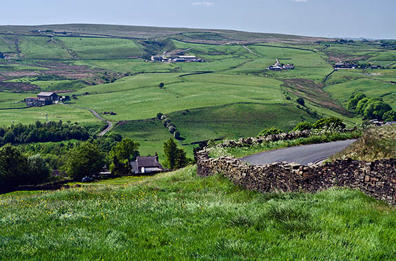 ENG: Lancashire , The Pennines, Rossendale, Haslingden. Halo Panopticon, Top o' Slate Nature Reserve. View from the approach lane towards Haslingden Moor [Ask for #270.274.]