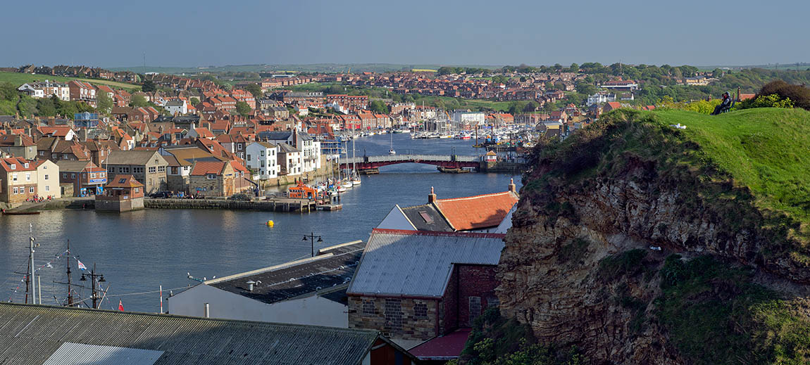 ENG: Yorkshire & Humberside Region, North Yorkshire, North Yorkshire Coast, Whitby, West Cliff, Panoramic view from cliff-top park, towards the harbor [Ask for #270.537.]